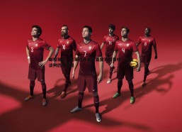 问鼎娱乐-邮报独家，巴莱巴成曼联夏窗首要目标，转会谈判仍陷僵局