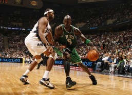 问鼎娱乐-古稀老人执剑逐梦，七旬剑客的世锦赛征程